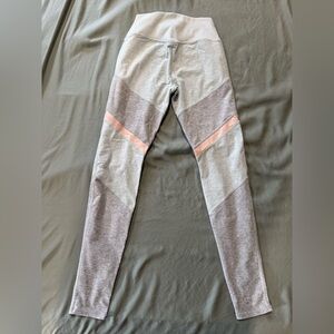 ALO Yoga Women’s Leggings in Gray and Pink